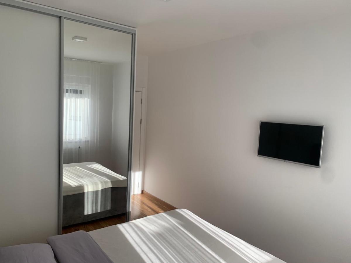 Apartman Luan บันยาลูกา ภายนอก รูปภาพ